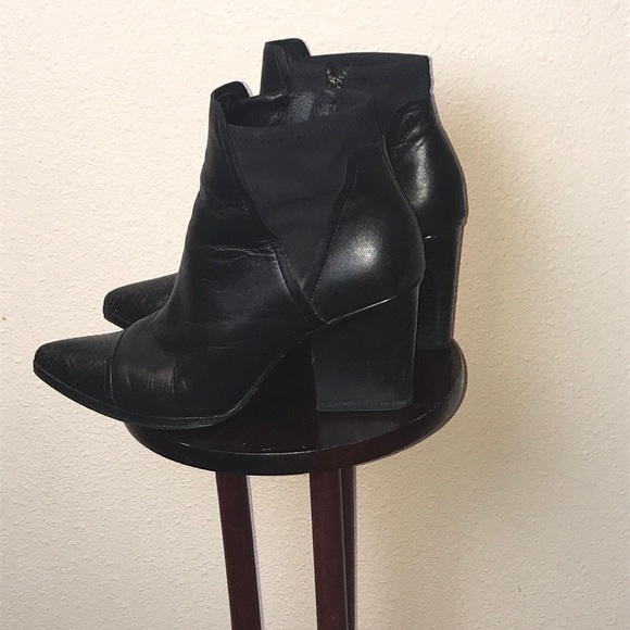 Donald J Pliner Vaughn Heels Size 10 - Picture 2 of 8